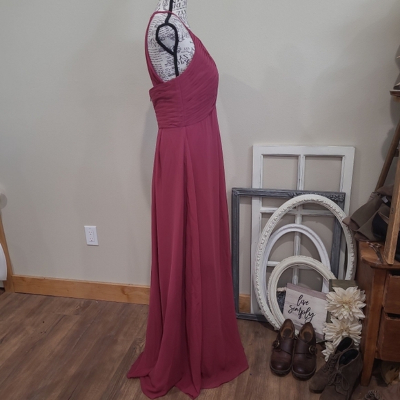 AW Bridal Women's SZ 8 halter gown Raspberry chiffon twisted‎ front bridal prom - Picture 3 of 11